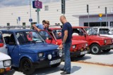 Zlot Maluchów w Katowicach - Polski Fiat 126p nadal cieszy się popularnością i sympatią. Jego produkcję w Polsce rozpoczęto 50 lat temu