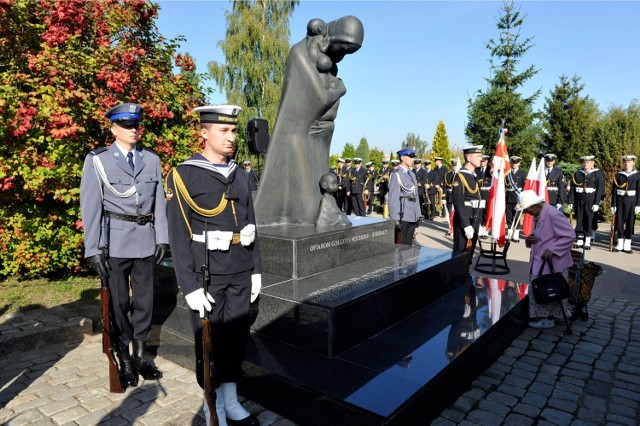 Światowy Dzień Sybiraka w Gdańsku 2014. Uroczystości  na cmentarzu Łostowickim