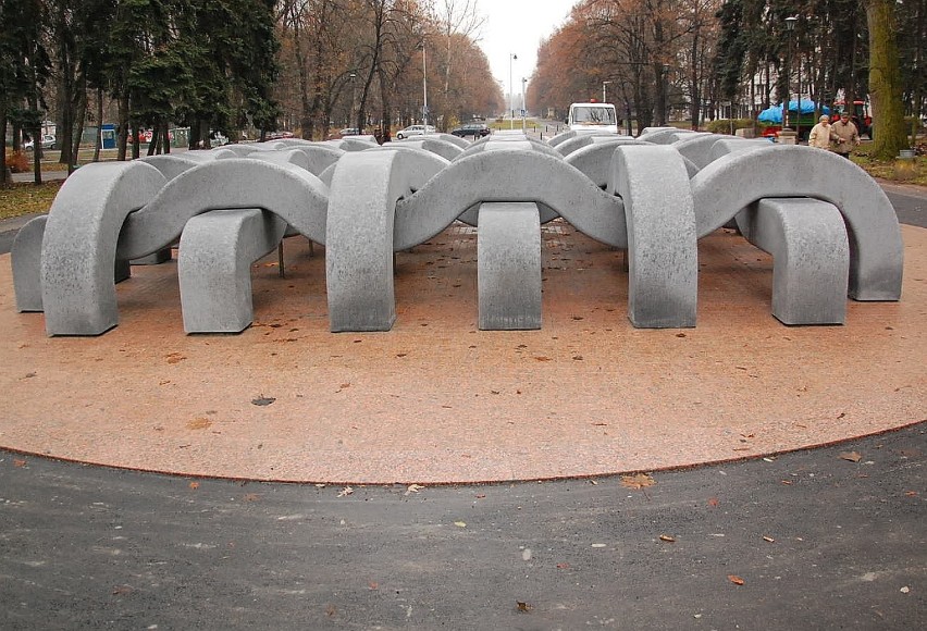 Pomnik Unity w parku im. Rydza-Śmigłego