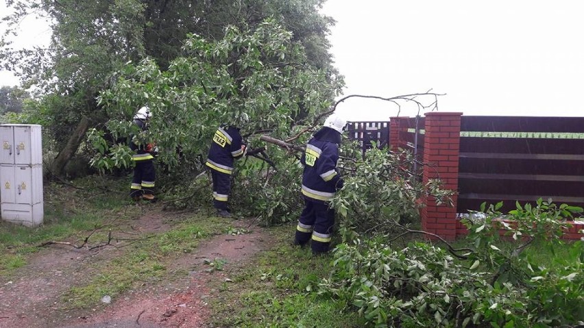 Strażacy - od piątku - mieli co robić w naszym powiecie....