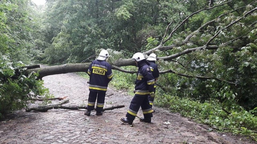 Strażacy - od piątku - mieli co robić w naszym powiecie....