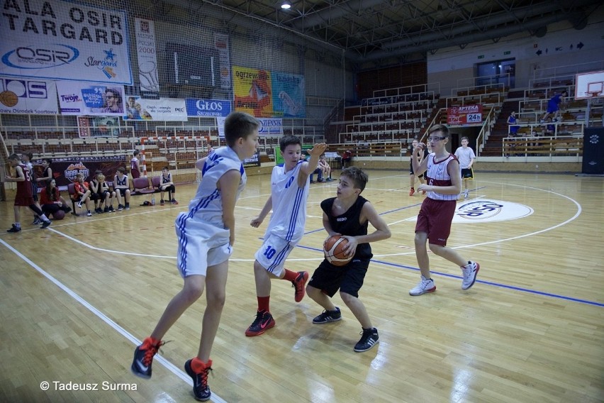 Stargardzkie Mikołajki z basketem w obiektywie Tadeusza Surmy