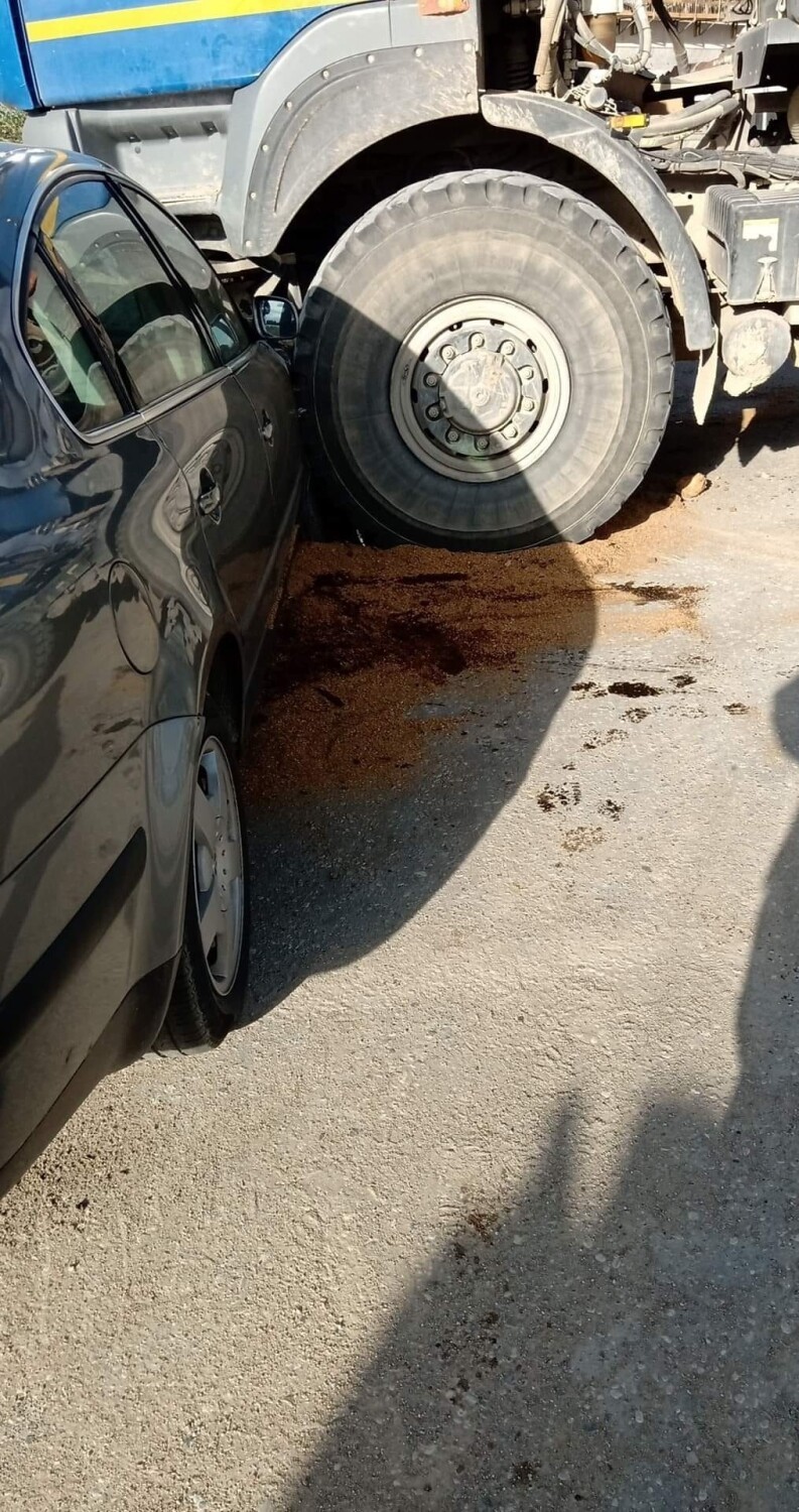 Wypadek w Kosewie. Do kolizji samochodu ciężarowego i osobówki doszło na skrzyżowaniu 