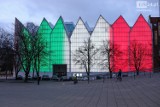 Filharmonia w Szczecinie zaświeciła się w barwach włoskiej flagi