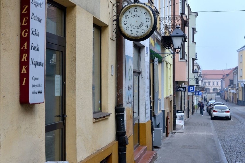 Słynny zakład zegarmistrzowski z wielkimi tradycjami, działający ponad 140 lat w Kielcach  przy ulicy Małej został zamknięty. Dlaczego?