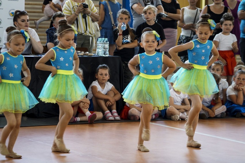 Mistrzostwa Szkoły Tańca Raz Dwa Trzy w Kujawiance [zdjęcia]