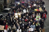 Sondaż: Polacy popierają protesty ws. aborcji, ale nie wierzą w ich sukces