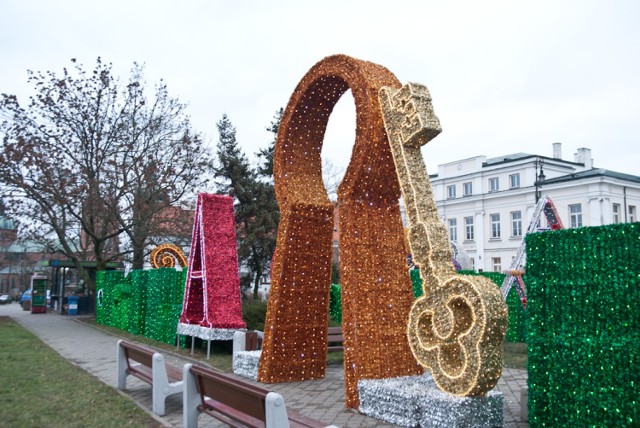 Płockie Ogrody Światła. Zobaczcie, jak wygląda iluminacja świąteczna w Płocku!