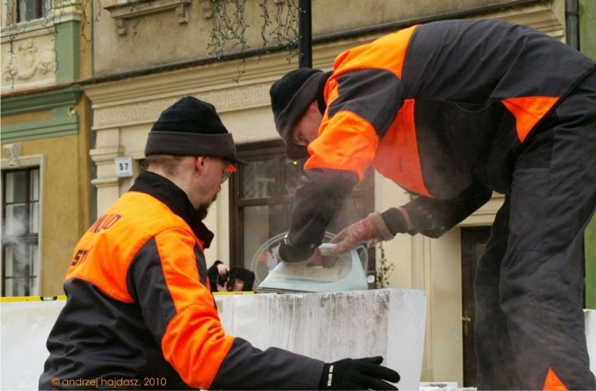 Stosowane były różne techniki dla uzyskanie pożądanego...