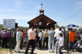 Nowa kaplica poświecona. Na koniec wierni dostali papieskie kremówki