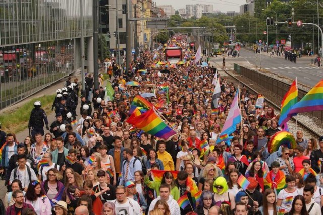 Do tej pory geje i lesbijki oraz sympatycy równych praw dla osób LGBT+ manifestowali na poznańskich Marszach Równości. Teraz będą mieć  własny, pilski Marsz Równości