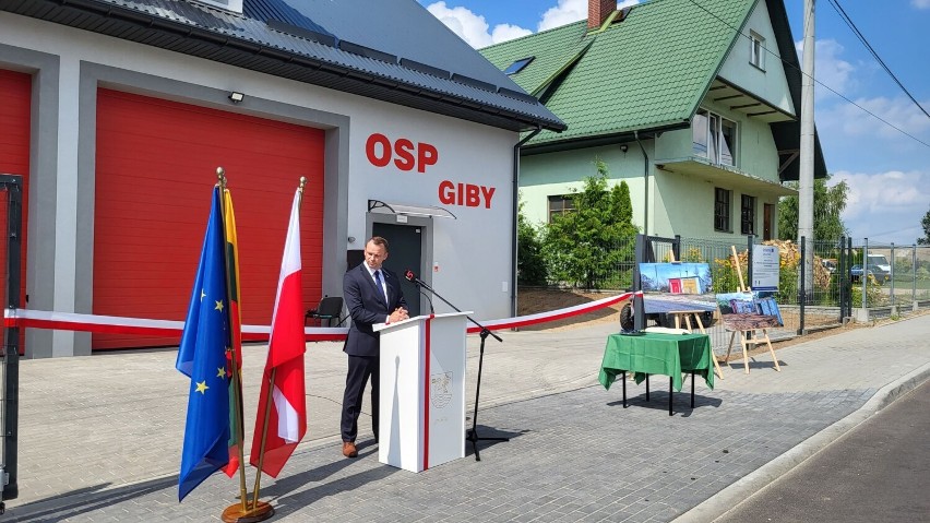 Nowa remiza OSP w Gibach otwarta. Druhowie mają powody do radości 