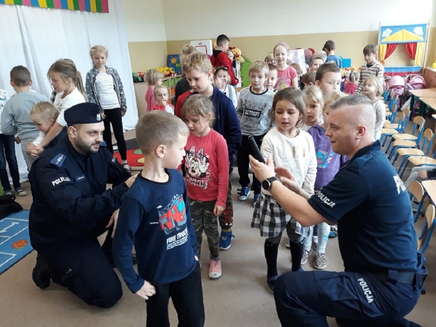 Powiat gdański: Policjanci rozpoczęli akcję „Świeć przykładem" [ZDJĘCIA]