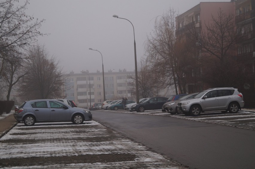 Olkusz. Będą mogli legalnie parkować auta poza wyznaczonymi miejscami