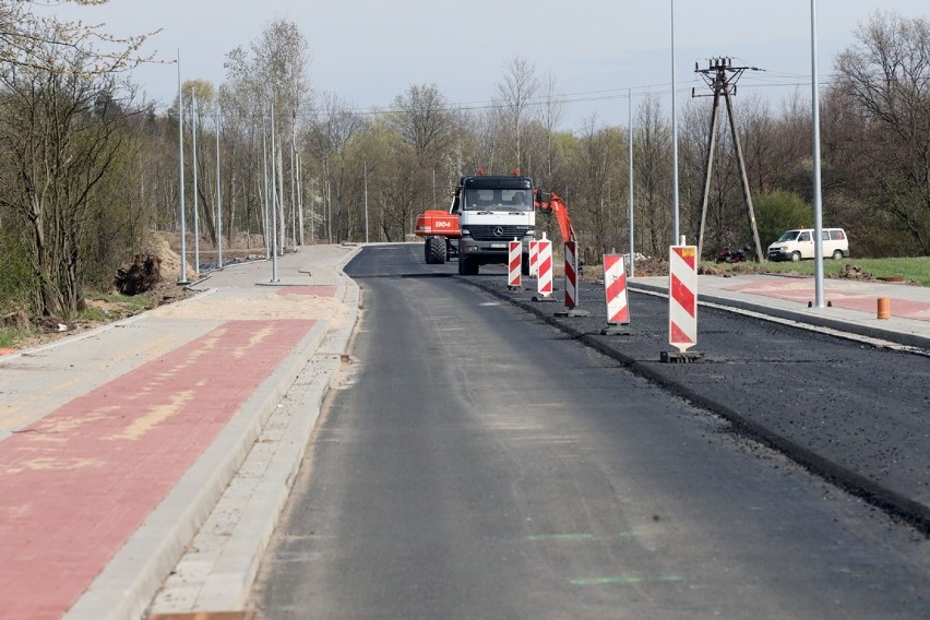 Trwa remont Szczytnickiej, ulica jest nieprzejezdna [ZDJĘCIA]