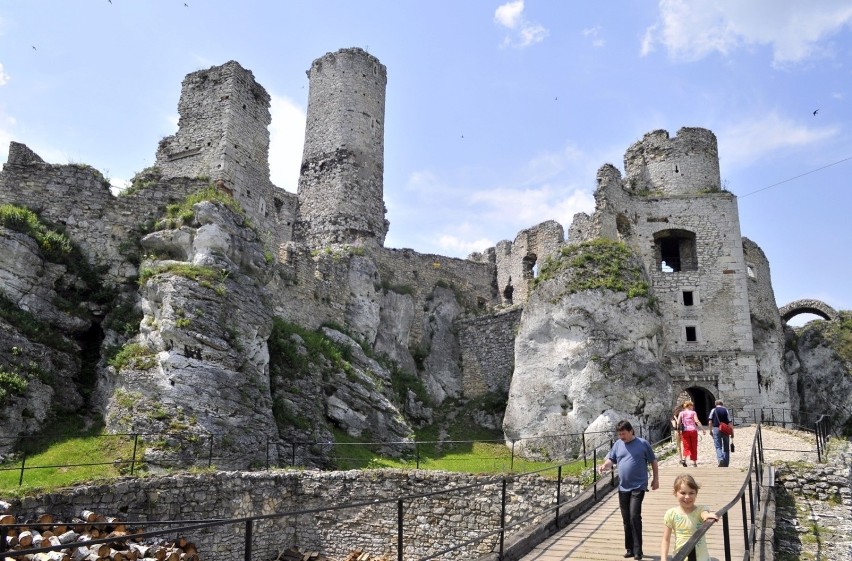 Zamek Ogrodzieniecki w Podzamczu - jedna z największych i...