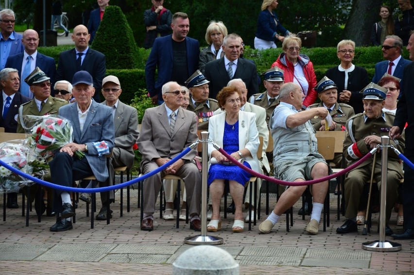 O godzinie 10 rozpoczęły się obchody 99. rocznicy...