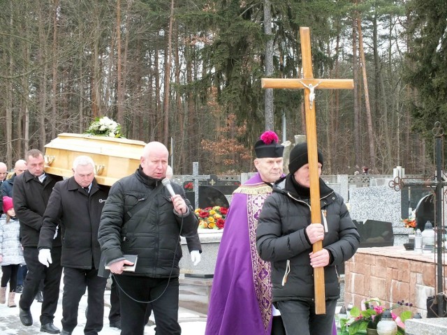 Na pogrzebie doktor Jolanty Bernatowicz, na starachowickim cmentarzu parafialnym na Bugaju
