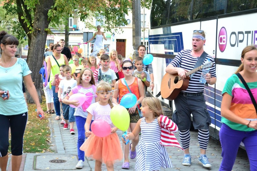 Teatr Pinokio w Kwidzynie. Dziecięca parada ulicami miasta i koncert [ZDJĘCIA]