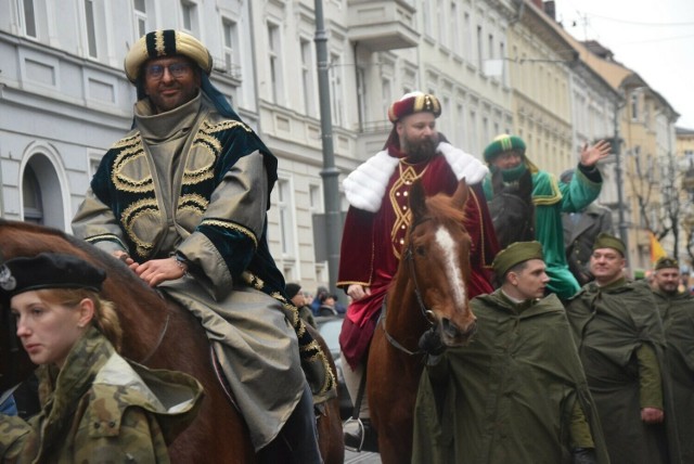 Orszak Trzech Króli w Gorzowie gromadzi co roku kilka tysięcy mieszkańców.