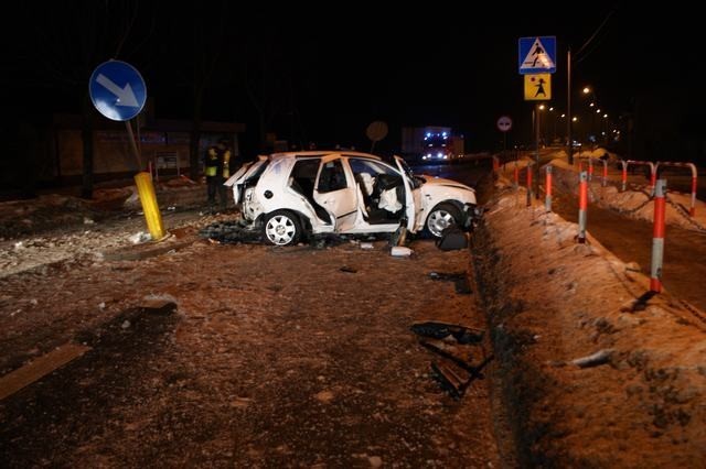 Krotoszyn - Wypadek: cztery młode osoby w szpitalu