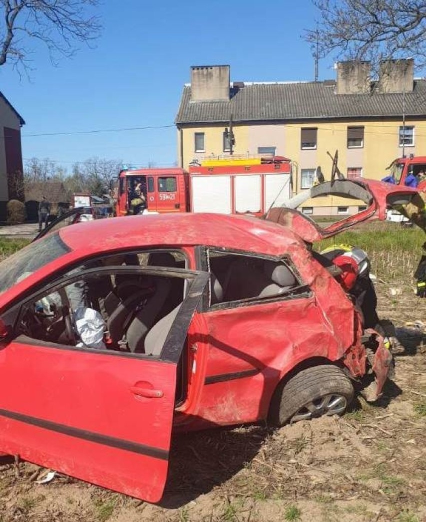 Gm. Szamotuły. Strażacy interweniowali w związku z kolizją drogową [ZDJĘCIA]