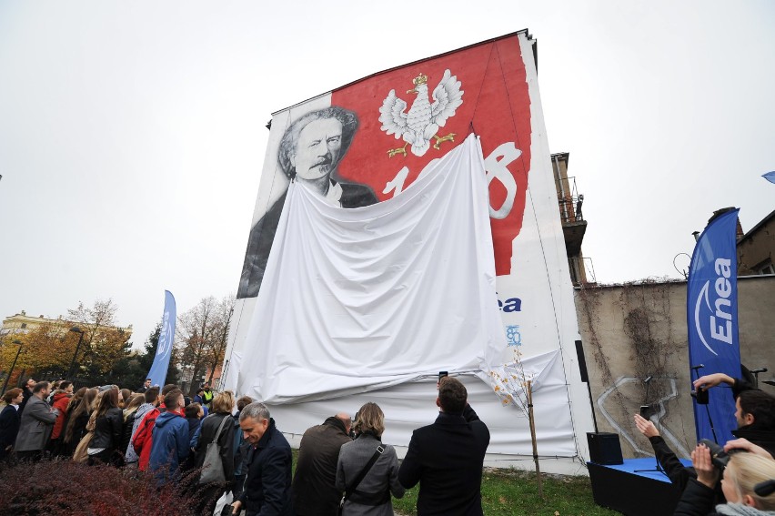 Niepodległościowy mural na Alejach Jana Pawła II odsłonięty