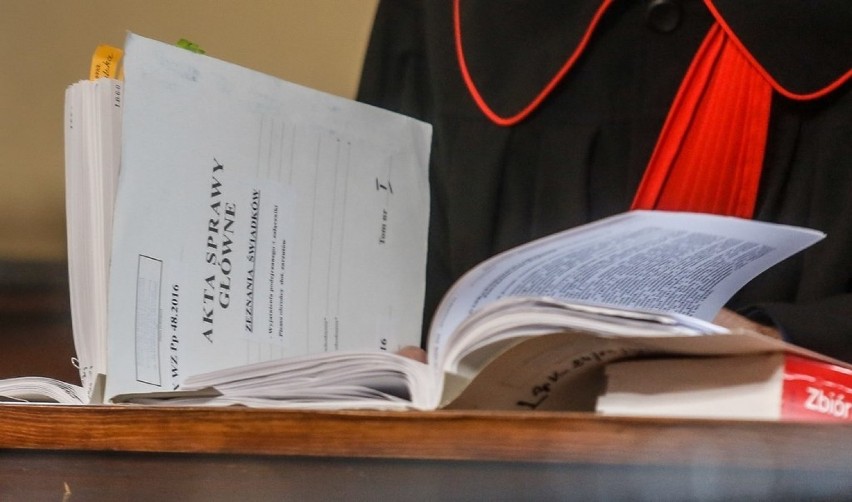 Proces Adamowicza odroczony do wiosny. Możliwe, że sąd przesłucha wówczas ostatniego świadka