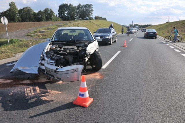 Śrem - wypadek na obwodnicy. Korek na obwodnicy 25.08.2014