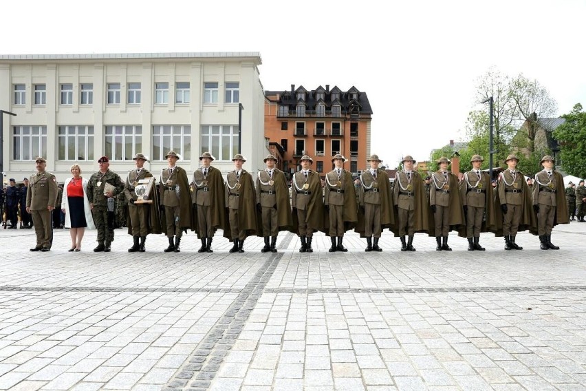 W musztrze są najlepsi w Polsce! Reprezentacja Zespołu Szkół im. Sybiraków w Nowym Sączu wygrała ogólnopolskie zawody