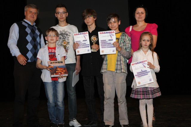 Młodzi keyboardziści z MDK przywieźli nagrody i wyróżnienia z konkursów w Bytomiu i Świdnicy
