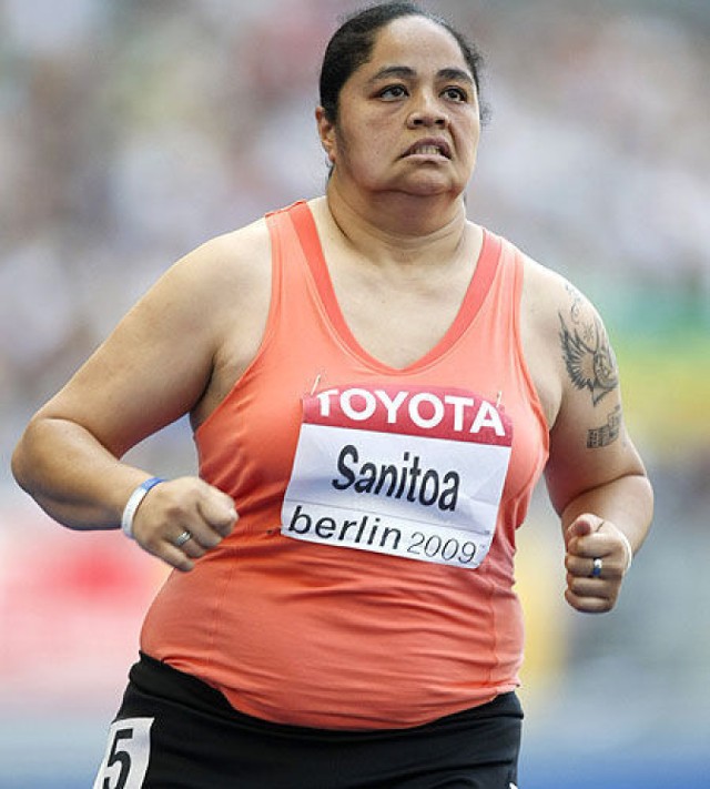 http://www.metro.co.uk/news/article.html?90kg_shot_putter_takes_on_100m&in_article_id=720733&in_page_id=34
