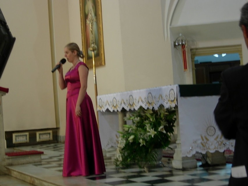 W koncercie z utworem "Ave Maria" wystąpiła Ewa Lewandowska...