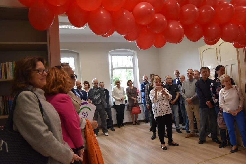 W piątych urodzinach schroniska wzięło udział wielu...