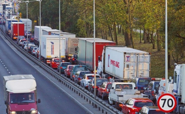 Korki w Poznaniu - Wypadek w Kleszczewie i utrudnienia w ruchu