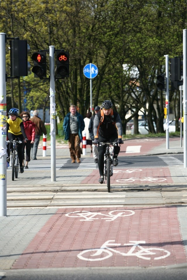 Nowe ścieżki rowerowe w Warszawie. Gdzie powstaną i ile będą mieć kilometrów?