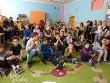 Biblioteka Pedagogiczna w Zduńskiej Woli rozpoczęła projekt Budżetu Obywatelskiego  w "jedenastce" [zdjęcia i video]
