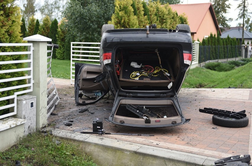 21-latek dachował BMW w Nakle koło Przemyśla. Młody kierowca miał 2 promile alkoholu w organizmie 