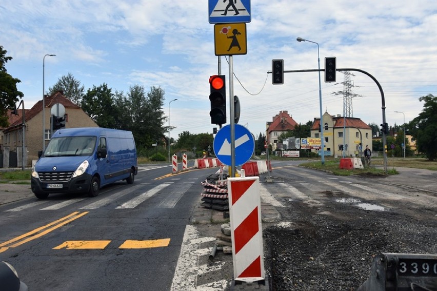 Trwa remont ulicy Leszczyńskiej, utrudnienia w ruchu.