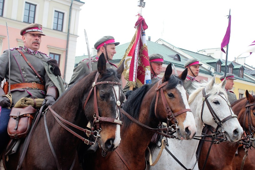 Pokazy jeździeckie w Zamościu. Obchody rocznicy uchwalenia Konstytucji 3 Maja