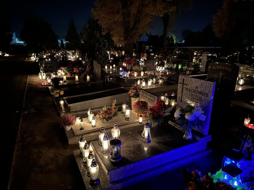 „W wędrówce na cmentarze zawsze kryje się wiara, bo nikt nie...