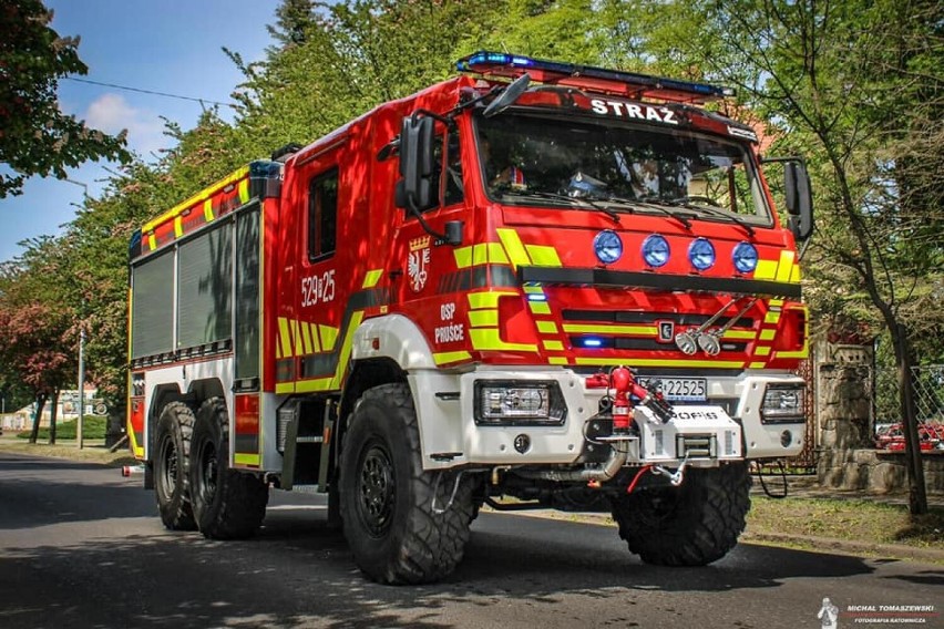 OSP Pruśce otrzymało nowy wóz ratowniczo-gaśniczy