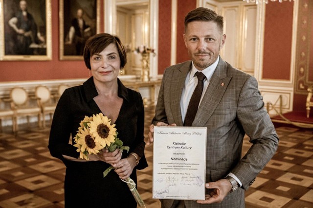 Nominację odebrali: Augustyna Nowacka, dyrektor Kieleckiego Centrum Kultury i Marcin Chłodnicki, wiceprezydent Kielc.