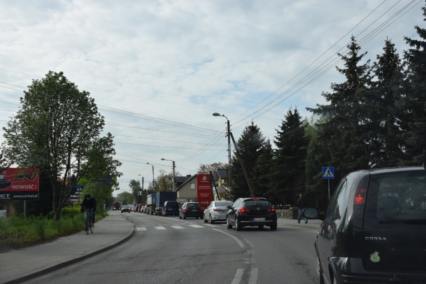 Na ulicach Niedomickiej i Klikowskiej kierowcy stali w gigantycznych korkach