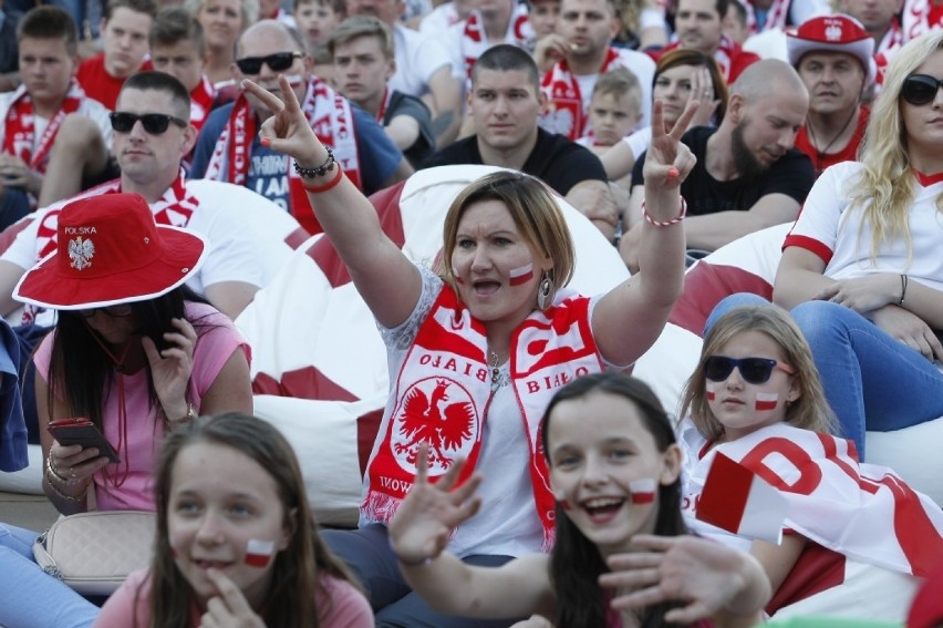 Euro 2016. Mecz Polska-Irlandia. Kibicowanie w Porcie Łódź
