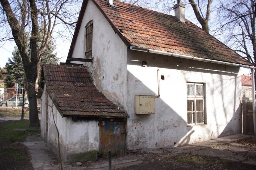 Bochnia. Bliżej przebudowy dawnej kuźni i lodowni na Plantach Salinarnych, niebawem drugi przetarg [ZDJĘCIA]