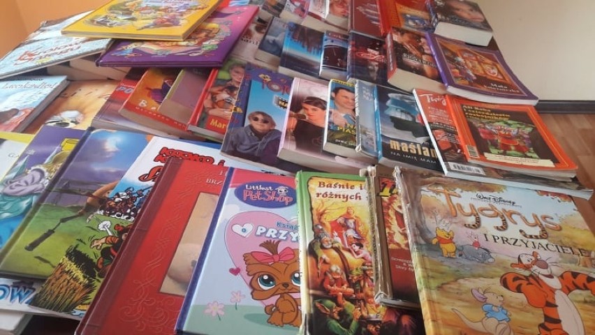 Rady Krzysztof Ziaja zainicjował zbiórkę książek dla dzieci...