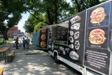 Zlot Food Trucków w Żarach. Już w piątek 25 marca w alei Promnitzów w parku rozpocznie się prawdziwa uczta. Potrwa trzy dni