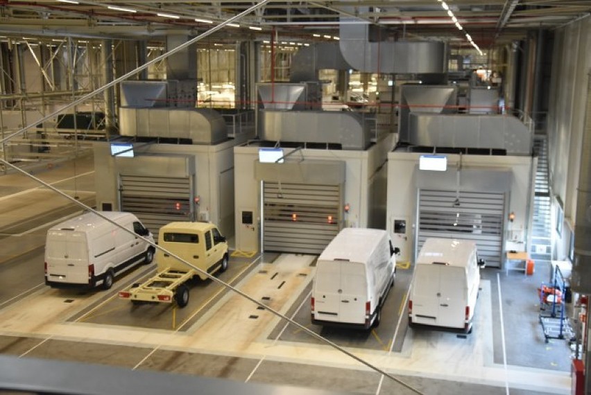 Września: Wśród pracowników Volkswagen Września przeprowadzają testy na obecność koronawirusa [GALERIA]
