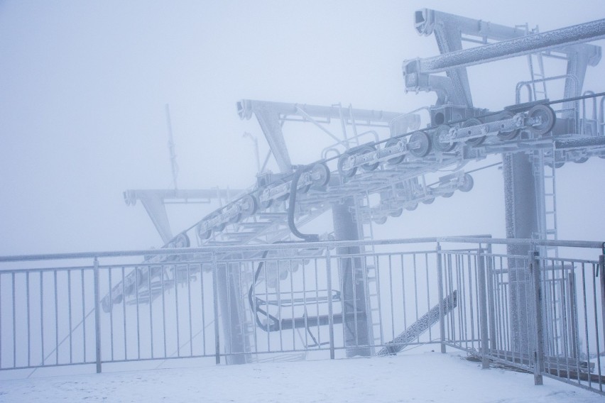 Tatry. Tak wygląda wrześniowy Kasprowy w śniegu [ZDJĘCIA]